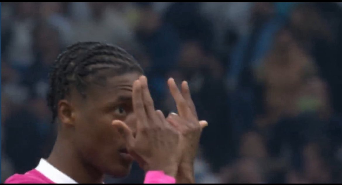 bruulaax tweet media