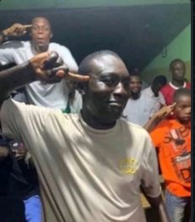Losing to 10 men?
Its a Man UTD thing