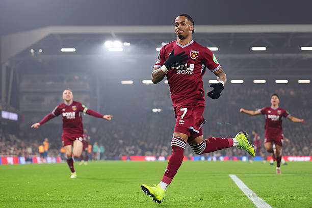 E20ZoneTv tweet media