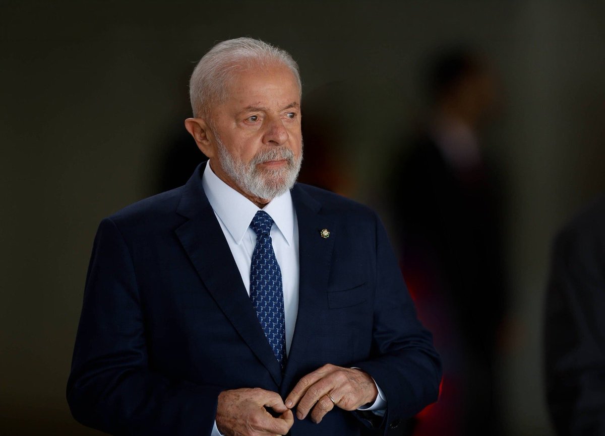 ptbrasil's tweet photo. AGORA: Lula aceita convite de Pedro Sánchez e irá a Espanha. Eles conversaram sobre a escalada do conflito no Oriente Médio e ressaltaram o desejo de que a guerra “chegue ao fim o mais breve possível”. https://t.co/j1hVlOHPIx