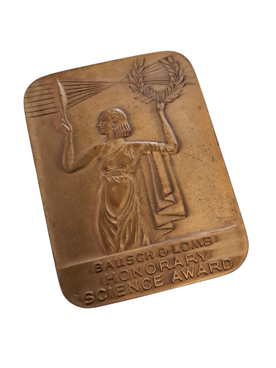 Straight8V's tweet photo. RARE Bronze Medal from Bausch and Lomb. Given for science achievement. In its original presentation box. For more info click link below:
https://t.co/9pJl89ooq3 https://t.co/7oD4MrXFBp
