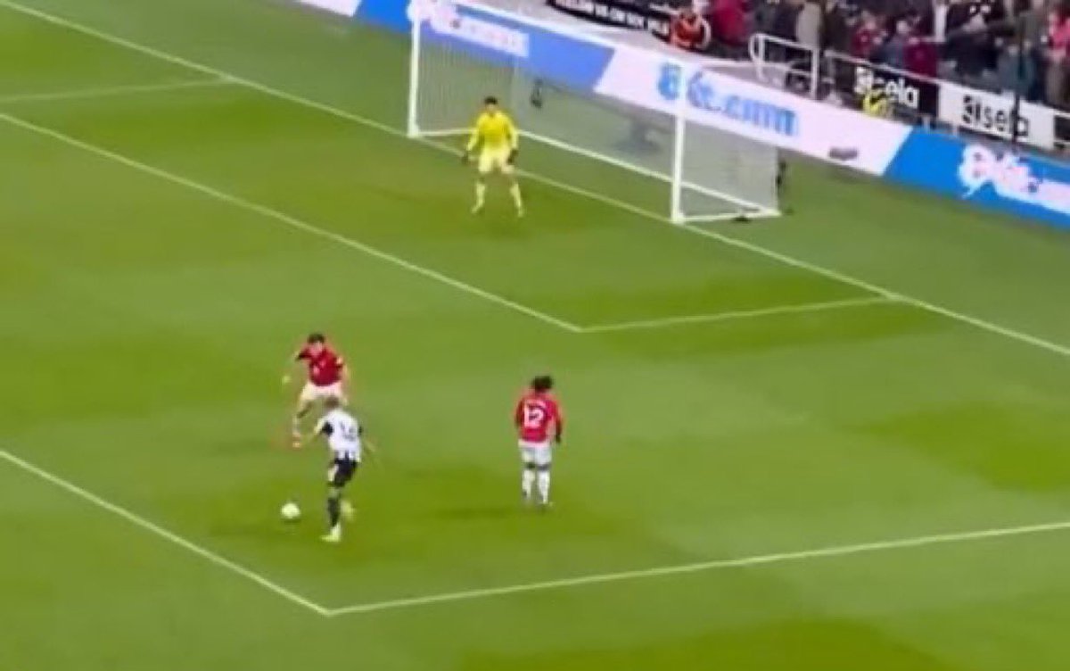 Nah my head’s garn😭😭😭😭😭😭 ship him back to the U21s again.