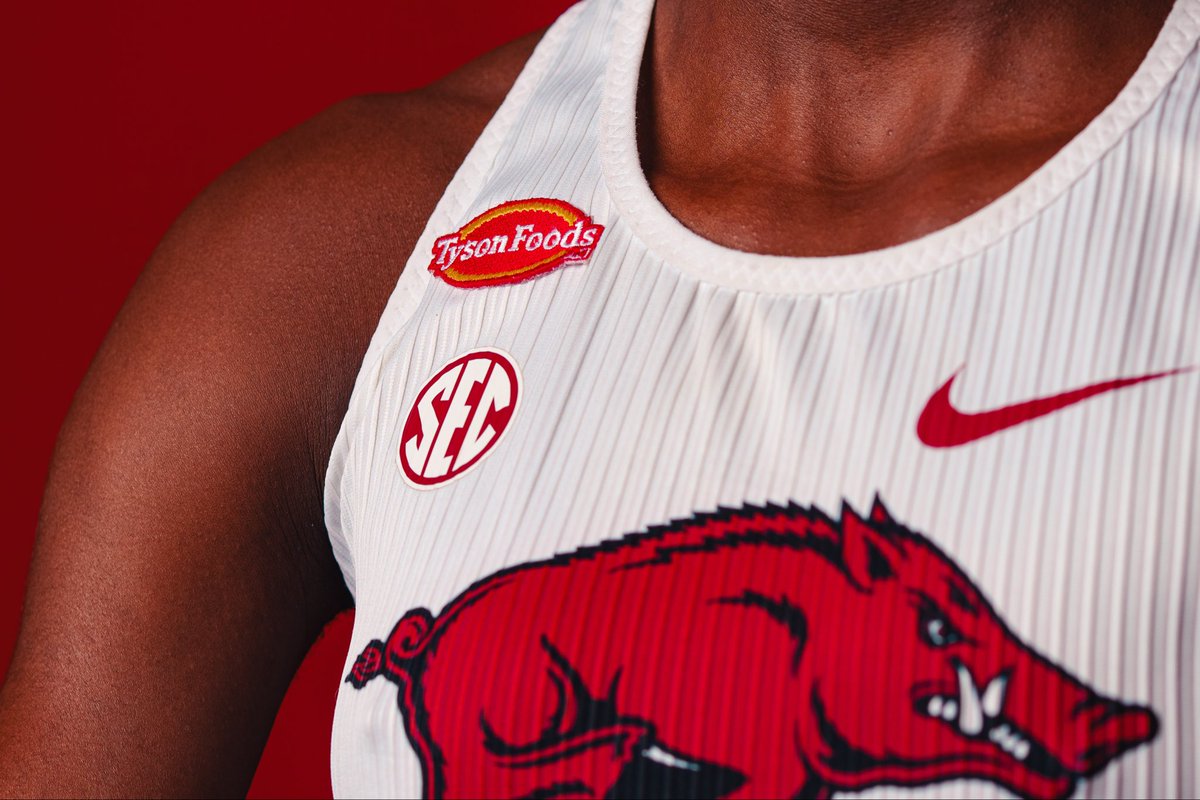 RazorbackTF's tweet image. Tradition in motion.

#OneRazorback | @TysonFoods