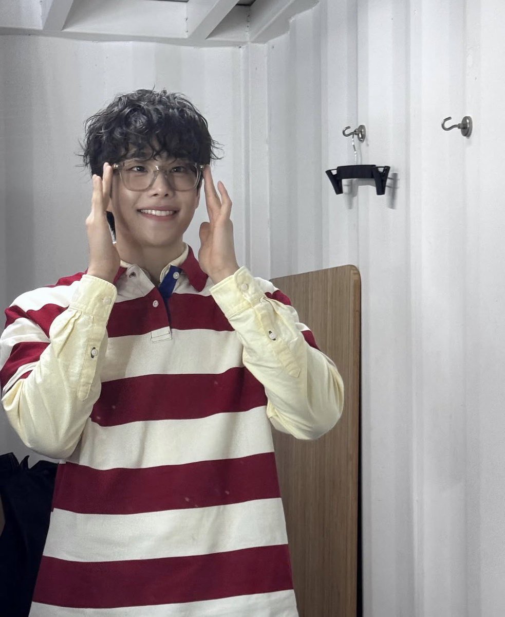 아스트로의 맏형!!
 엠제이 생일 축하합니다!!🧡🎉
#봄날의_해피바이러스_엠제이_HBD 
#엠제이 #MJ #아스트로 #ASTRO