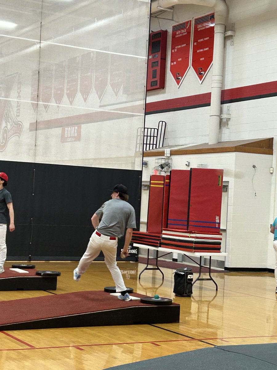 Yorkville Foxes tweet media