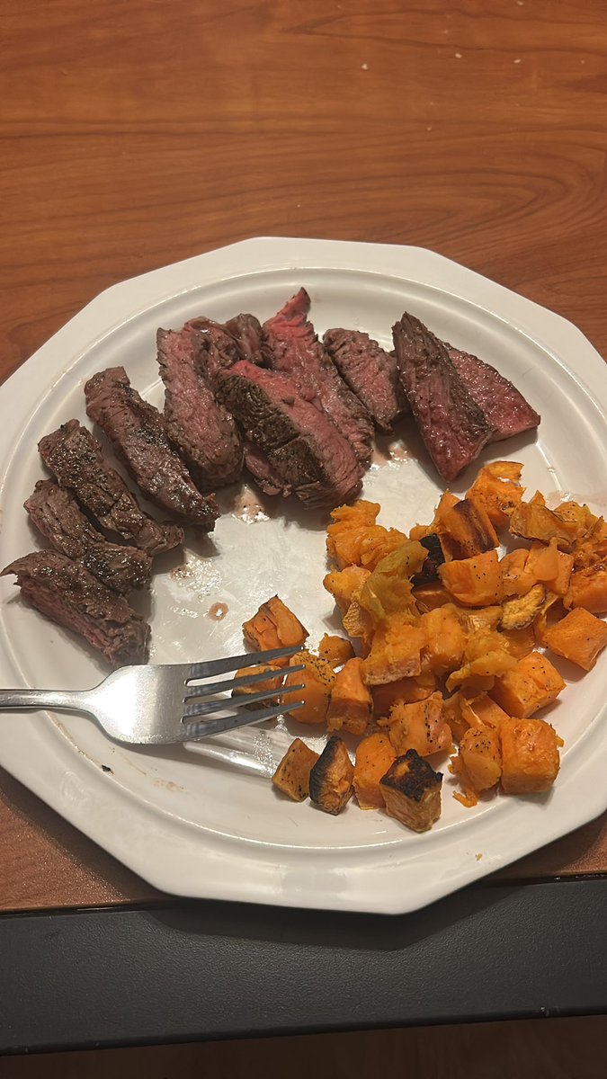 bobbilly240's tweet image. Dinner not pictured some brown #finedining