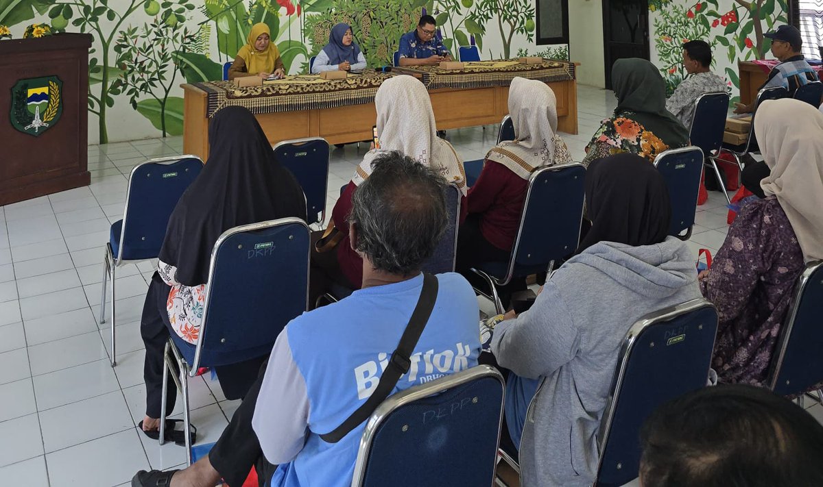 Risdyamasta23's tweet photo. (13/01/26) Rianda, Luhkan Kota Madiun, Pendampingan Akses Informasi (Budidaya Ikan Nila Terintegrasi) kepada anggota kelompok Pokdakan Dharma Katon 09 di DKPP Kota Madiun #GiatLuhkanSatminkalBWI  #luhlapor #KotaMadiun @bppp_banyuwangi @puslatluhkp https://t.co/cmZxFid2Q4
