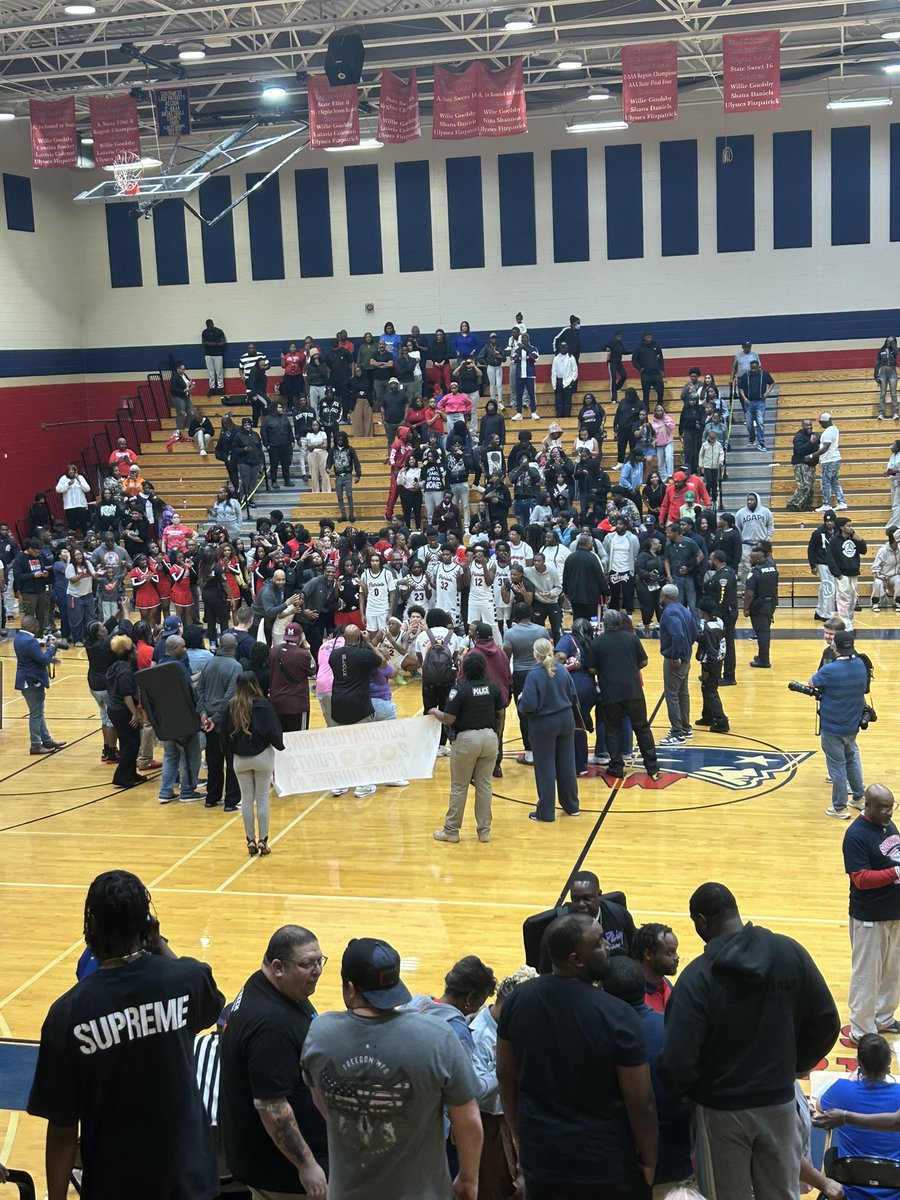 HoopSeen tweet media