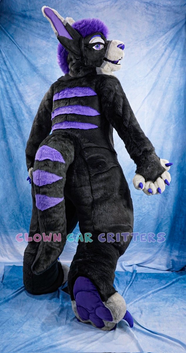 ClownCarCritter's tweet photo. Let’s show some support for small makers!

Makers under 5k, please show your work! https://t.co/to0mM6Byc6
