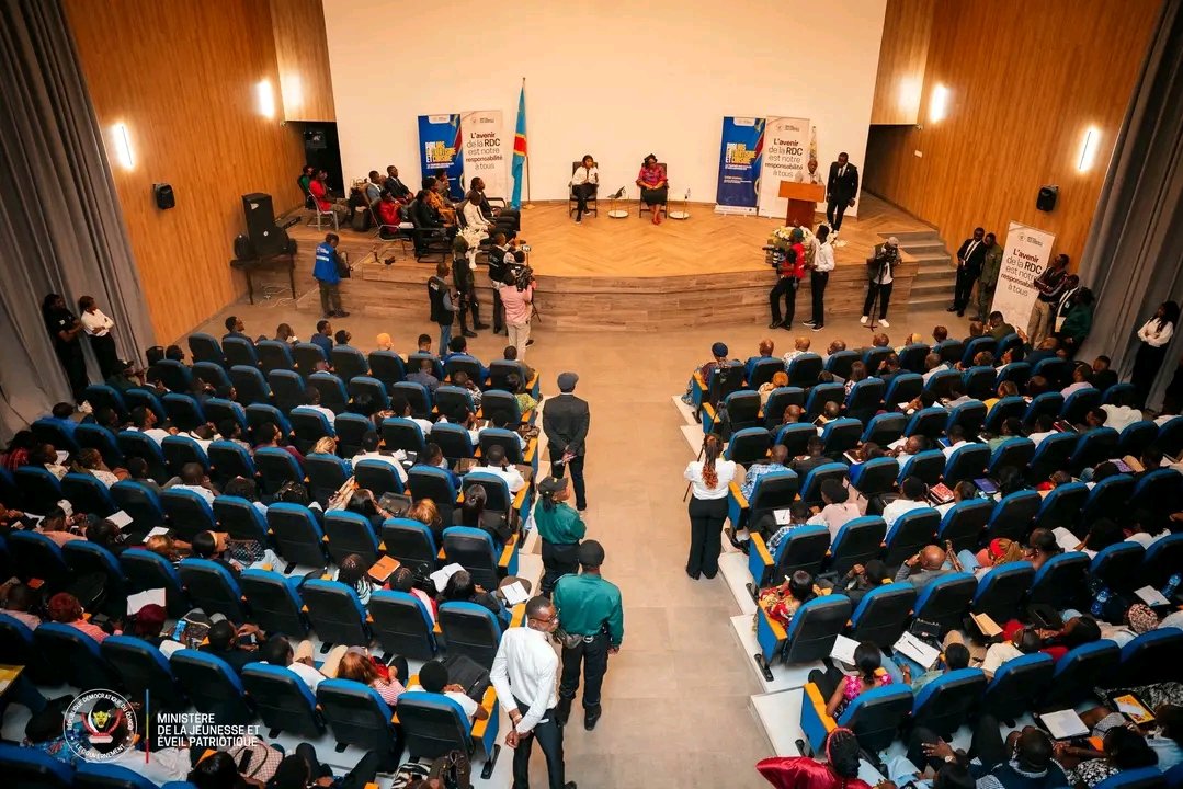 AlexBukasa01's tweet photo. Ce 3 mars 2026, j’ai participé au lancement de la tournée « Parlons patriotisme et civisme ».
La jeunesse Estudiantine n’est pas spectatrice de l’Histoire, elle en est l’actrice ! Engageons-nous pour le patriotisme, la discipline, la citoyenneté et la lutte contre la corruption. https://t.co/ENhrIgPqZ3