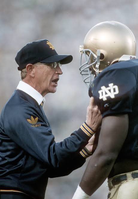 HBTFD1's tweet image. RIP COACH🕊️

 "Don't tell your problems to people: eighty percent don't care; and the other twenty percent are glad you have them."
-Lou Holtz
