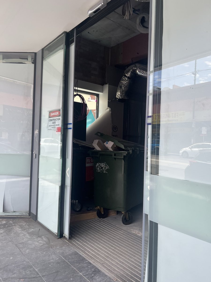 UmberRind's tweet photo. @MichaelWestBiz @noplaceforsheep @OfficialT_P_V Look up the companies who are getting all the urgent care contracts, 180K per month per site….. 
The one in Coburg is not even an established clinic, it was recently leased and is being renovated. All neighbouring clinics tha applied were passed over in the area. https://t.co/NyesuNfCGl