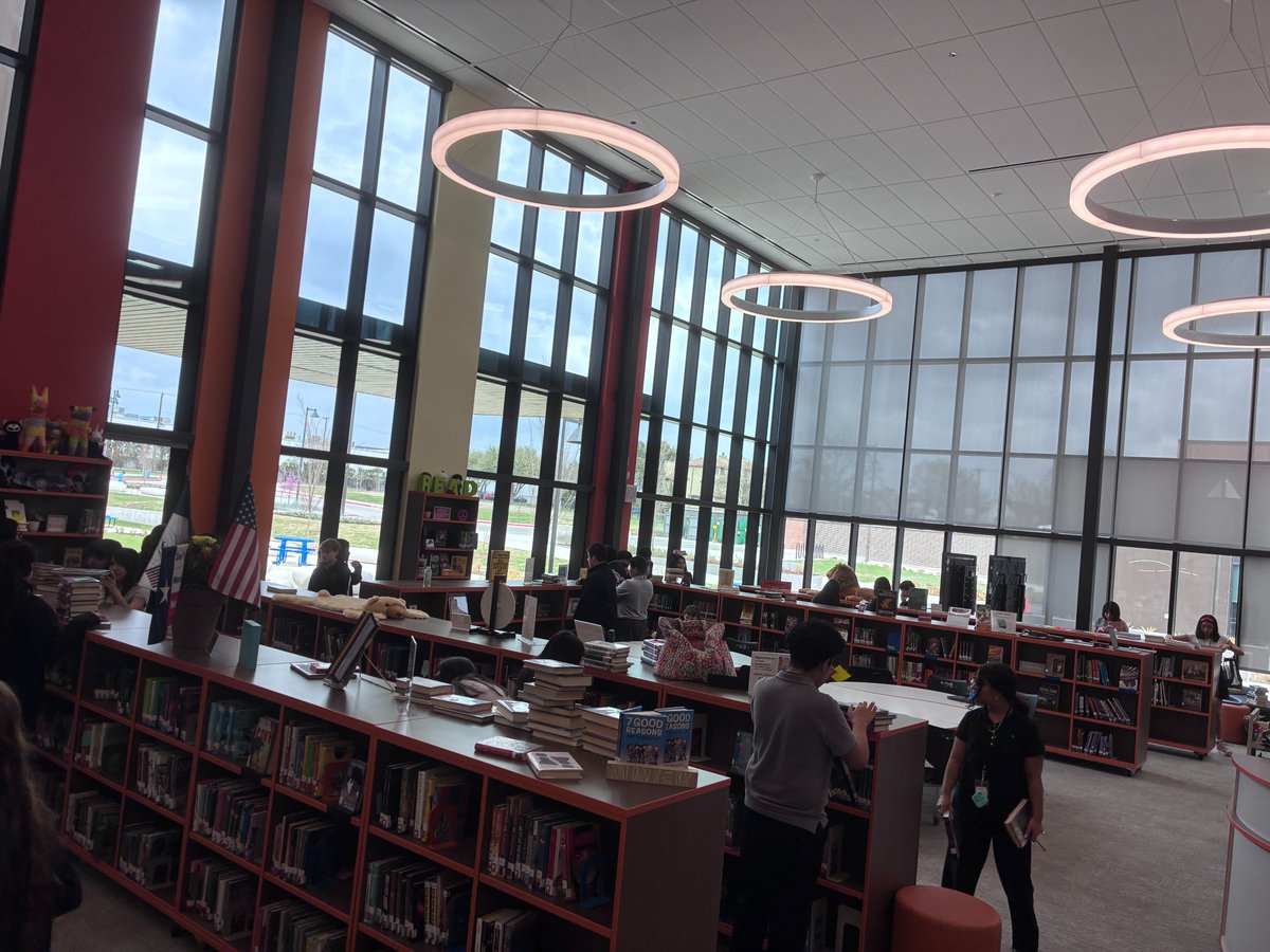 LONGFELLOW CEA FIRST LADY LAURA BUSH LIBRARY tweet media