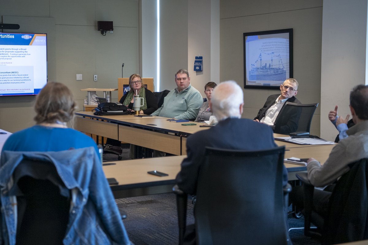 NSWCCarderock's tweet photo. Naval engineering excellence is built on enduring partnerships! ⚓ 🚢
On Feb. 26, Carderock was honored to host leadership from the @WebbInstitute.
Read the story: https://t.co/BBlbmQPL3M
#NSWCCarderock #WebbInstitute #NavalEngineering #USNavy #MaritimeInnovation #NAVSEA https://t.co/RbARkccg1G