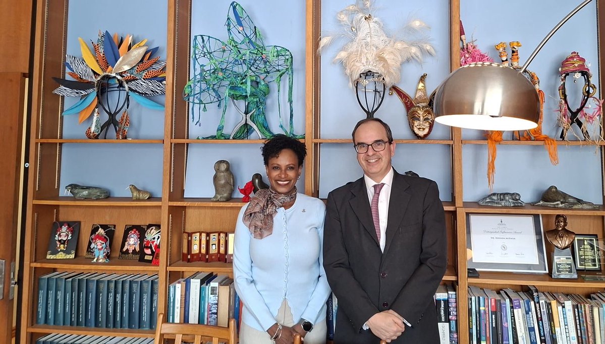 Embajada de España en Canadá tweet media