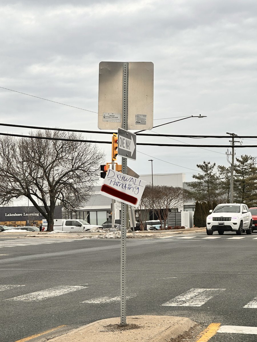 VaDOTNOVA's tweet photo. In our best Sir David Attenborough voice: Here we see a wild yard sign attempting to migrate across a median. It will not survive long.
#DontSignMeUp https://t.co/q8xqTNe8b4