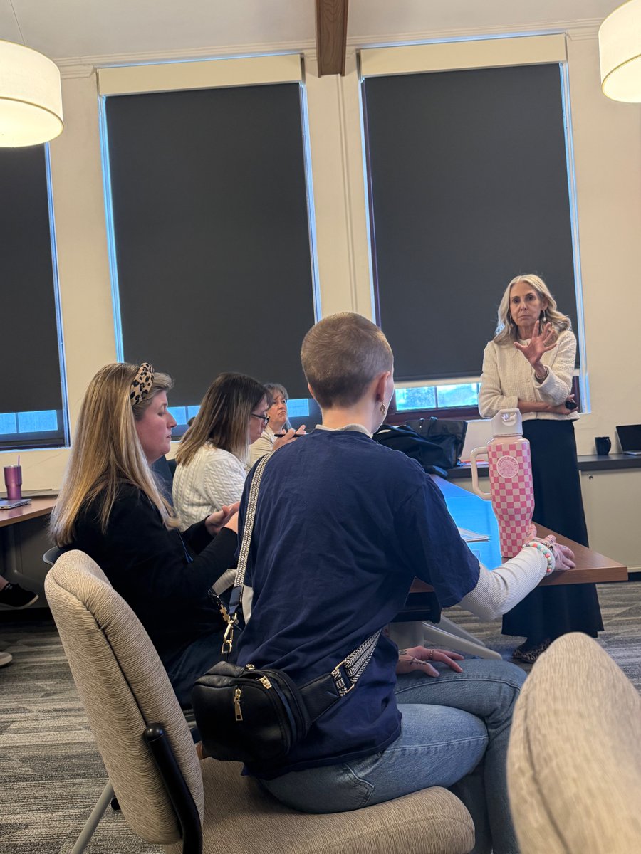 Amy Rotundo tweet media