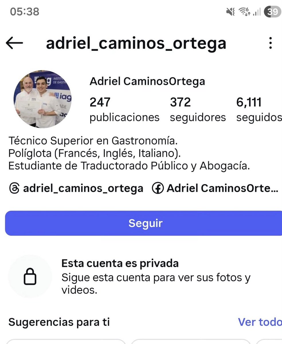 denbmcarp's tweet photo. MAXIMA DIFUSION! NO DARLE ANIMALES!!

Asesino de gatos (gatitos lactantes y sus mamás, cachorros, perros y gatos adultos). Esta persona es un peligro por favor sumo cuidado!!! https://t.co/xWXSVnhoMT