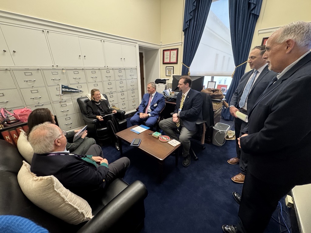 AmericasCUs's tweet image. .@nycuatweets and New York #CreditUnion leaders met with @RepGarbarino and his staff about key concerns, including fraud and needed loan maturity updates. #GAC2026