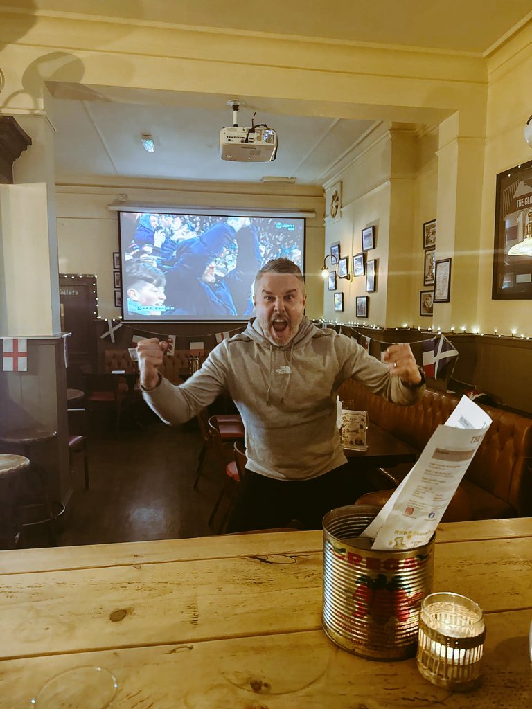 PeteGravesTV's tweet photo. United 🖤🤍 https://t.co/gbK1M6EEZc