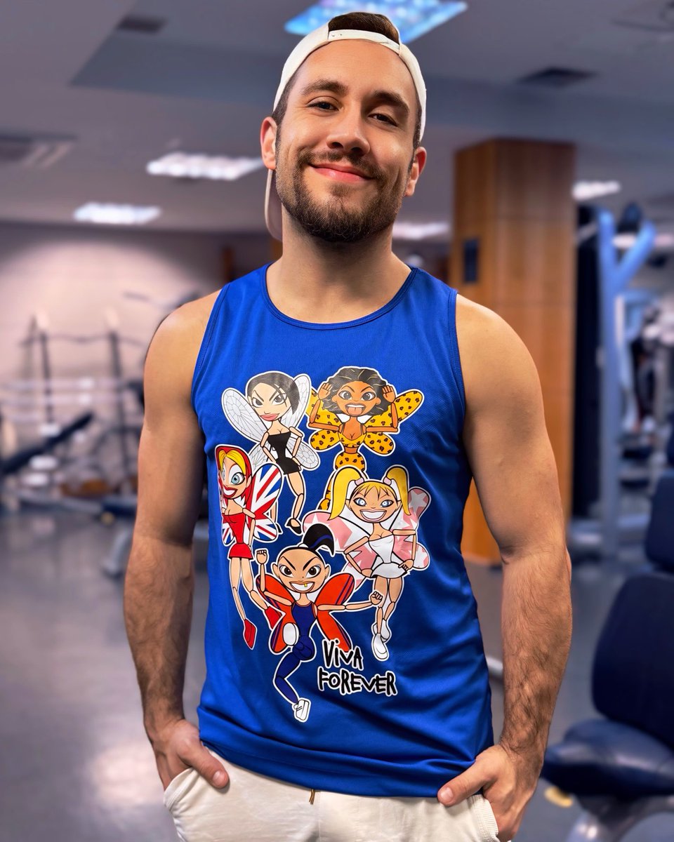 MustBePopLoja's tweet photo. Ir pra academia com camiseta do seu ídolo é normal, né? 💪 #SpiceGirls https://t.co/L5KaWsa2R4