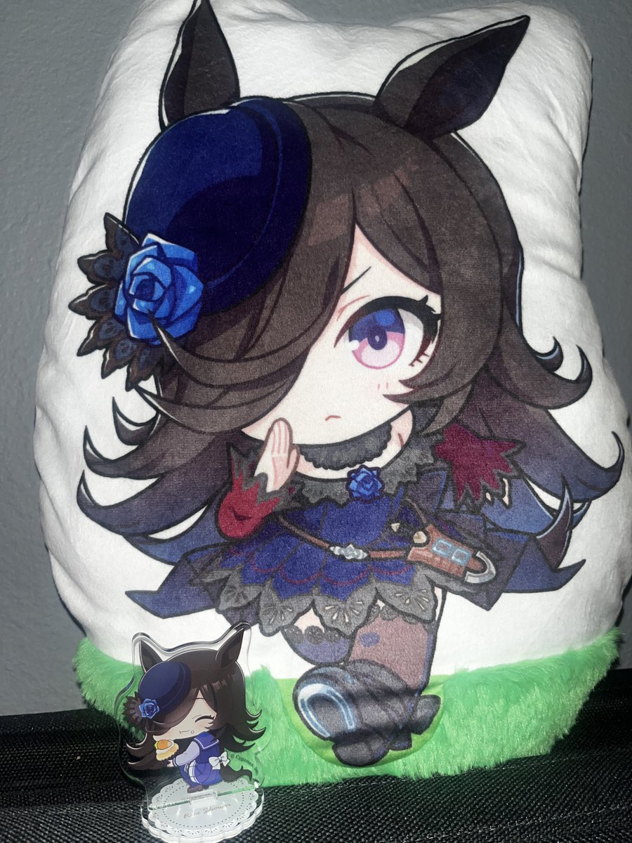 Happy birthday to my precious daughter Rice Shower! 🥺💜
(Cant wait to get more merch, this is all I got rn)