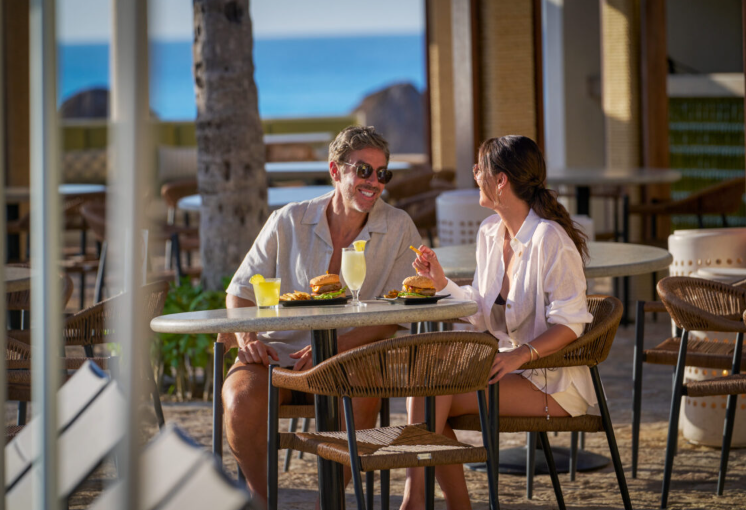 RoyalHoliday's tweet photo. Love needs vacations too. 💑✨🌊🌙
Ideas for your next couple’s escape:
👉 https://t.co/1rdk69hXlq

Book your next getaway: 💙
👉 https://t.co/JR2w403xLE
#DiscoverSomethingNew #RoyalHoliday #CouplesTravel https://t.co/qqjh8l0Daz