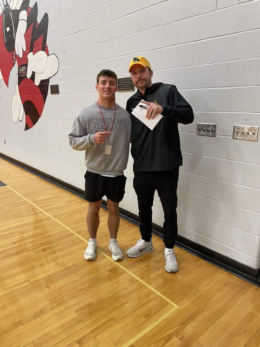 HHurtgen9's tweet photo. Thanks @coachwintermwsu for coming and talking to me today. https://t.co/XoqWxBhq8s