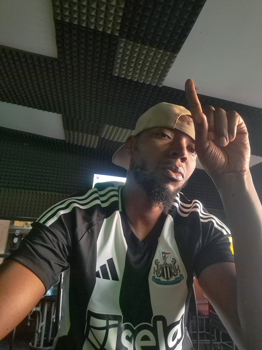 djflashkenya's tweet photo. Team ni jamo!! @NUFC https://t.co/slNxJwR1il