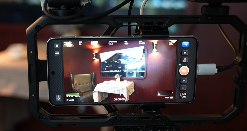 techkernels's tweet photo. vivo's NEW imaging strategy🎥

"Our imaging products won't just be phones...whole ecosystem of imaging products" states Yu Meng, vivo's Vice President of Imaging. 

X300U's focus is videography. Major changes for stabilization on tele extender
credit: ben sin &amp; vivo

Thread⬇️ https://t.co/T0GqrDR97X