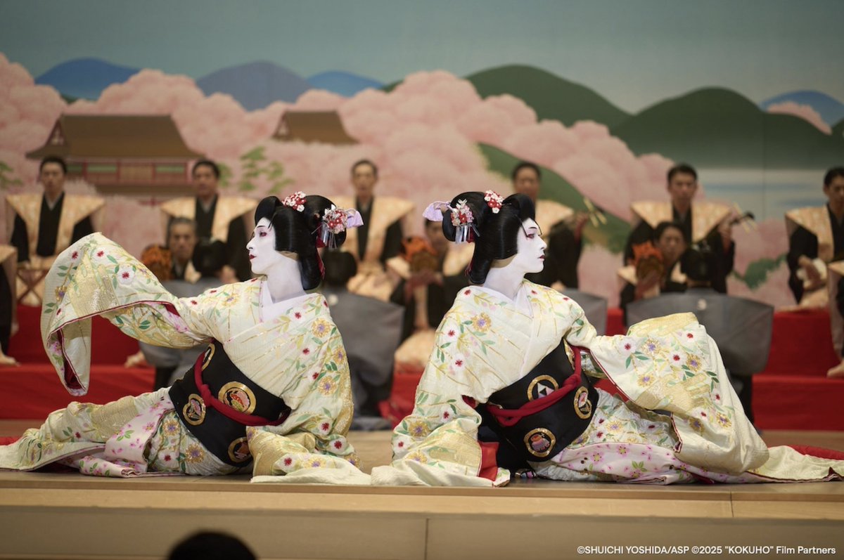 Muses of Media tweet media