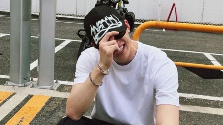 gnabluvs's tweet photo. VOY A LLeVARTE PA PR | chanlix few tweets au!

donde ambos influencers son invitados a estar en la casita de bad bunny para su concierto en Australia.

o donde chris ya le trae ganas a felix desde antes y ve la casita como una oportunidad para hacer un movimiento finalmente.

la música, el calor del momento y la atracción mutua jugarán un papel muy importante antes de que termine la noche.