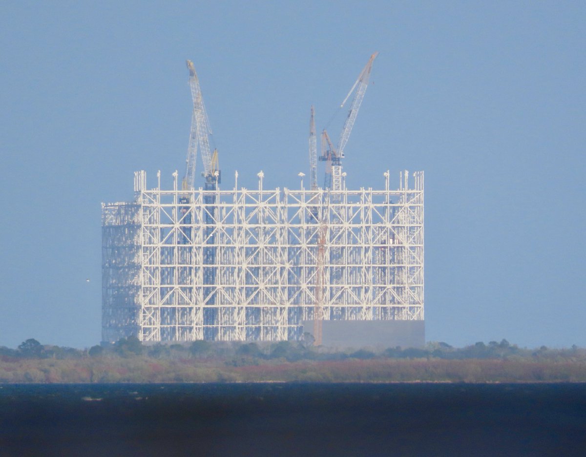 Look at the bottom right of Gigabay and you can see where SpaceX has started installing the next sections of cladding at KSC.