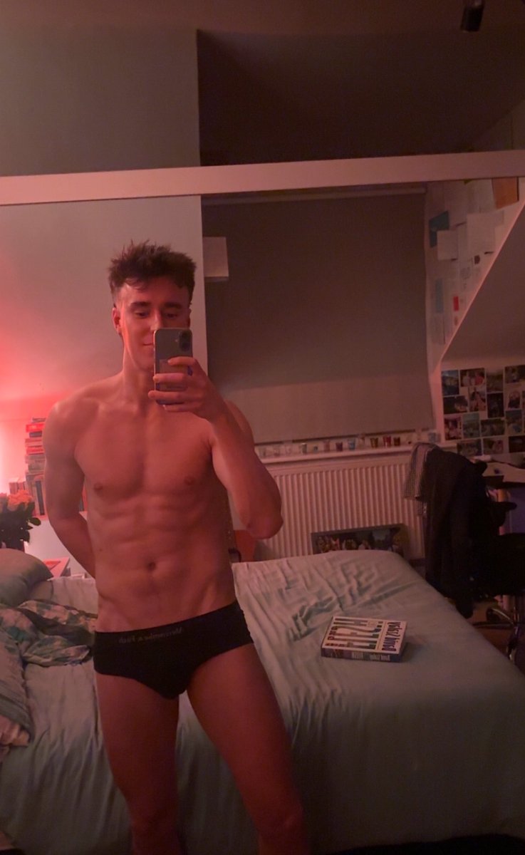 tsmidnights13's tweet image. swim training on top!