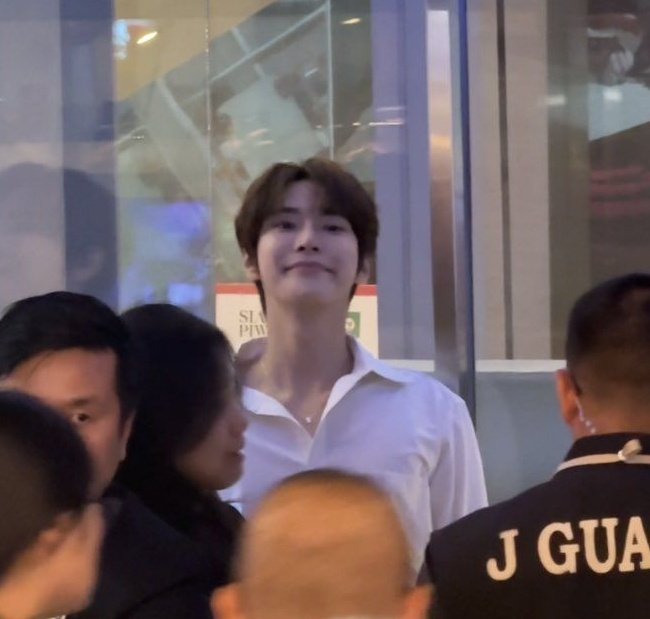 New vocab I learn today: rabbitticulously cute 🐰🎀