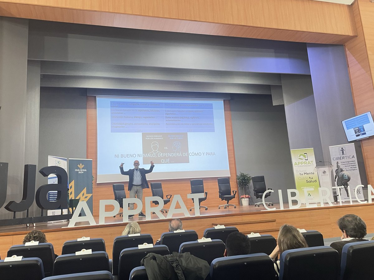 En el congreso CIBÉRTICA en su III Edición, en la <a href="/ujaen/">Universidad de Jaén</a> con alumnos del curso de especializacion de inteligencia artificial y big data de <a href="/lasfuentezuelas/">IES Las Fuentezuelas</a>. Disfrutando de ponencias y talleres con <a href="/intcocho/">Fernando Cocho</a>, <a href="/TheXXLMAN/">Andrés Naranjo "𝕏𝕏𝕃-𝕄𝔸ℕ" 🛡️ Blue: @XXLMAN.ES</a> entre otros.