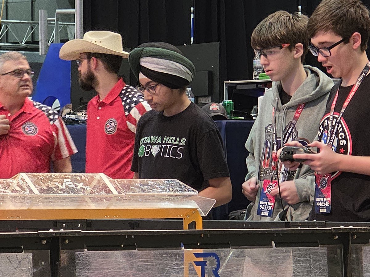 OH_STEM's tweet photo. At the end of day 1 of the JH Ohio State Championship, our Furious Faces team is 2-1-1 and ranked 15 out of 56 teams. https://t.co/IRo4Dbyoyv