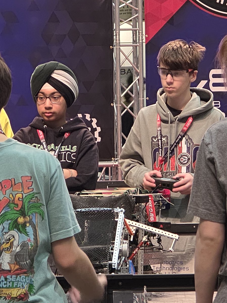OH_STEM's tweet photo. At the end of day 1 of the JH Ohio State Championship, our Furious Faces team is 2-1-1 and ranked 15 out of 56 teams. https://t.co/IRo4Dbyoyv