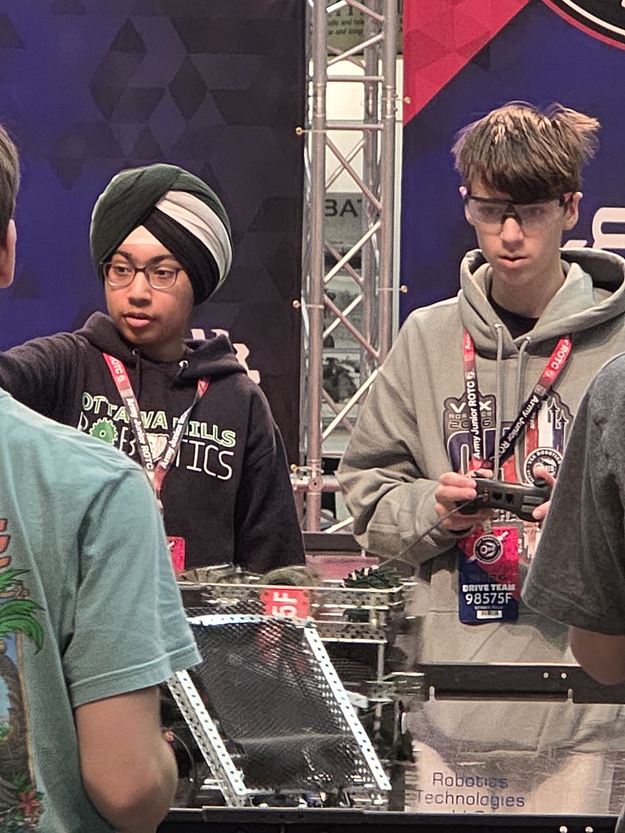 OH_STEM's tweet photo. At the end of day 1 of the JH Ohio State Championship, our Furious Faces team is 2-1-1 and ranked 15 out of 56 teams. https://t.co/IRo4Dbyoyv