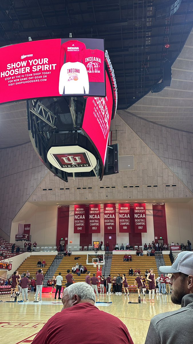 Last home game as a student, let’s get one more W #iubb