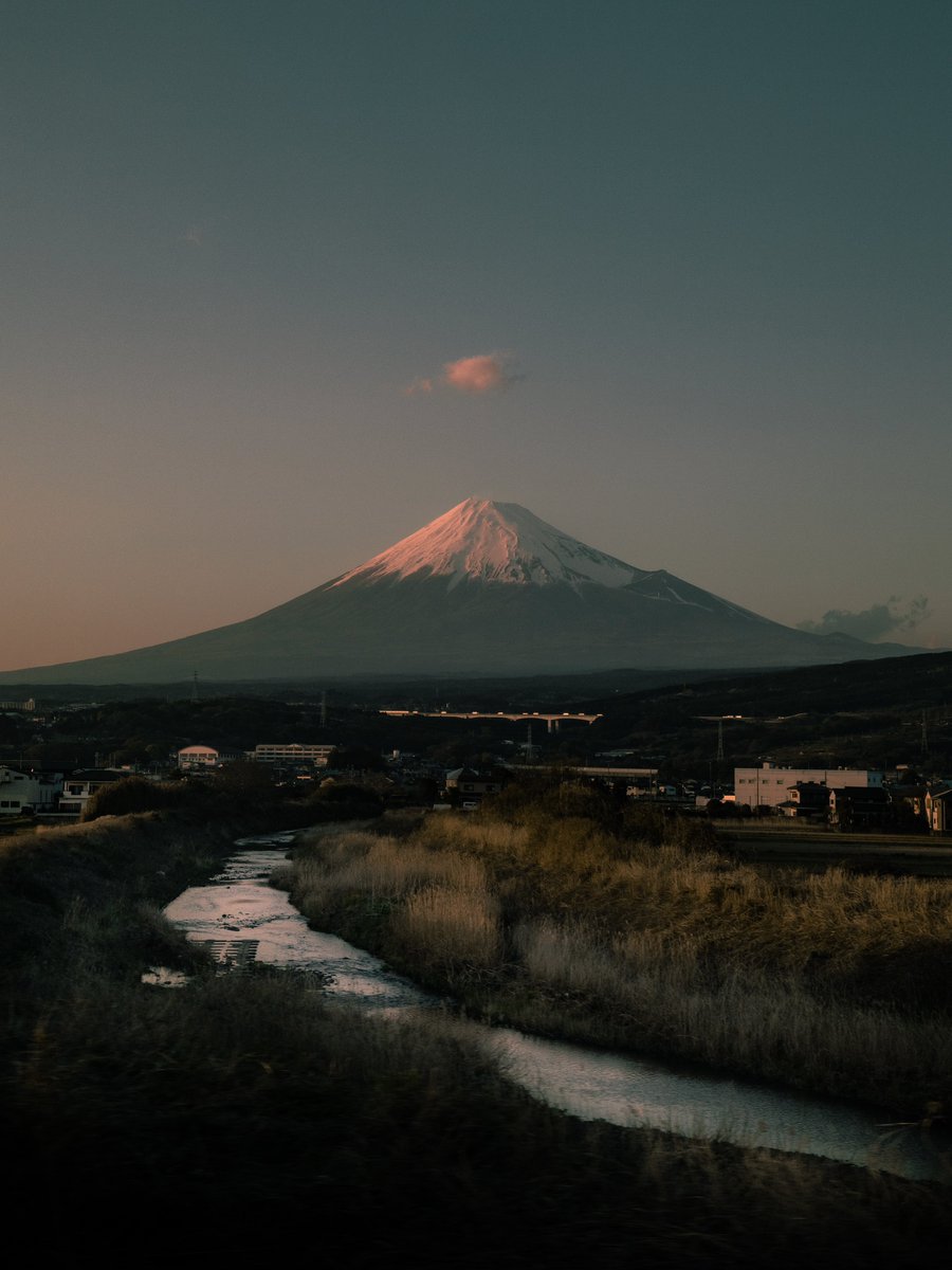 Life with Mt Fuji