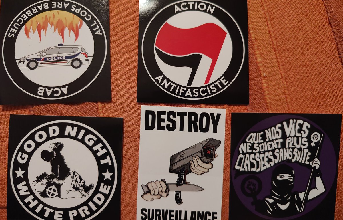 Regardez ce que <a href="/felixtwtss/">felix</a> vient de m'apporter 😇