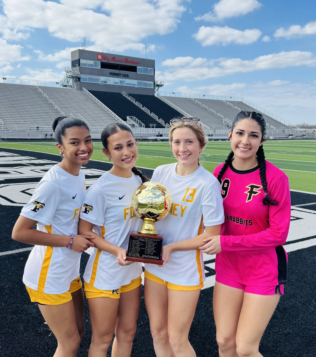 LadyRabbitSoccer tweet media