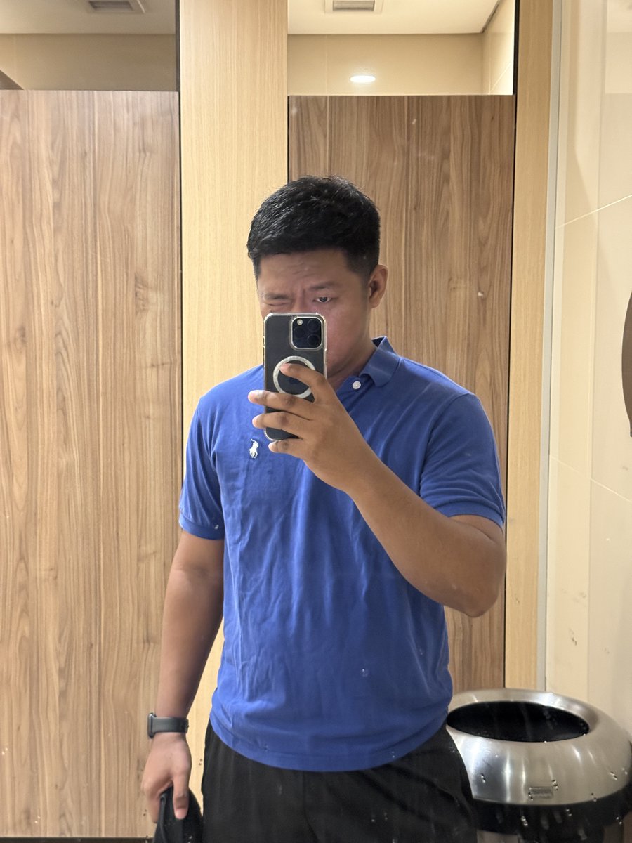 AngcoolB's tweet photo. At my 92.6 kg weight. Goal is at 85 kg. Let’s go, Balong! 💪🏻 https://t.co/JY3a6KU8V5