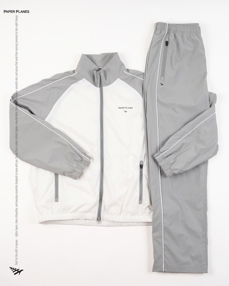 Paper Planes tweet media