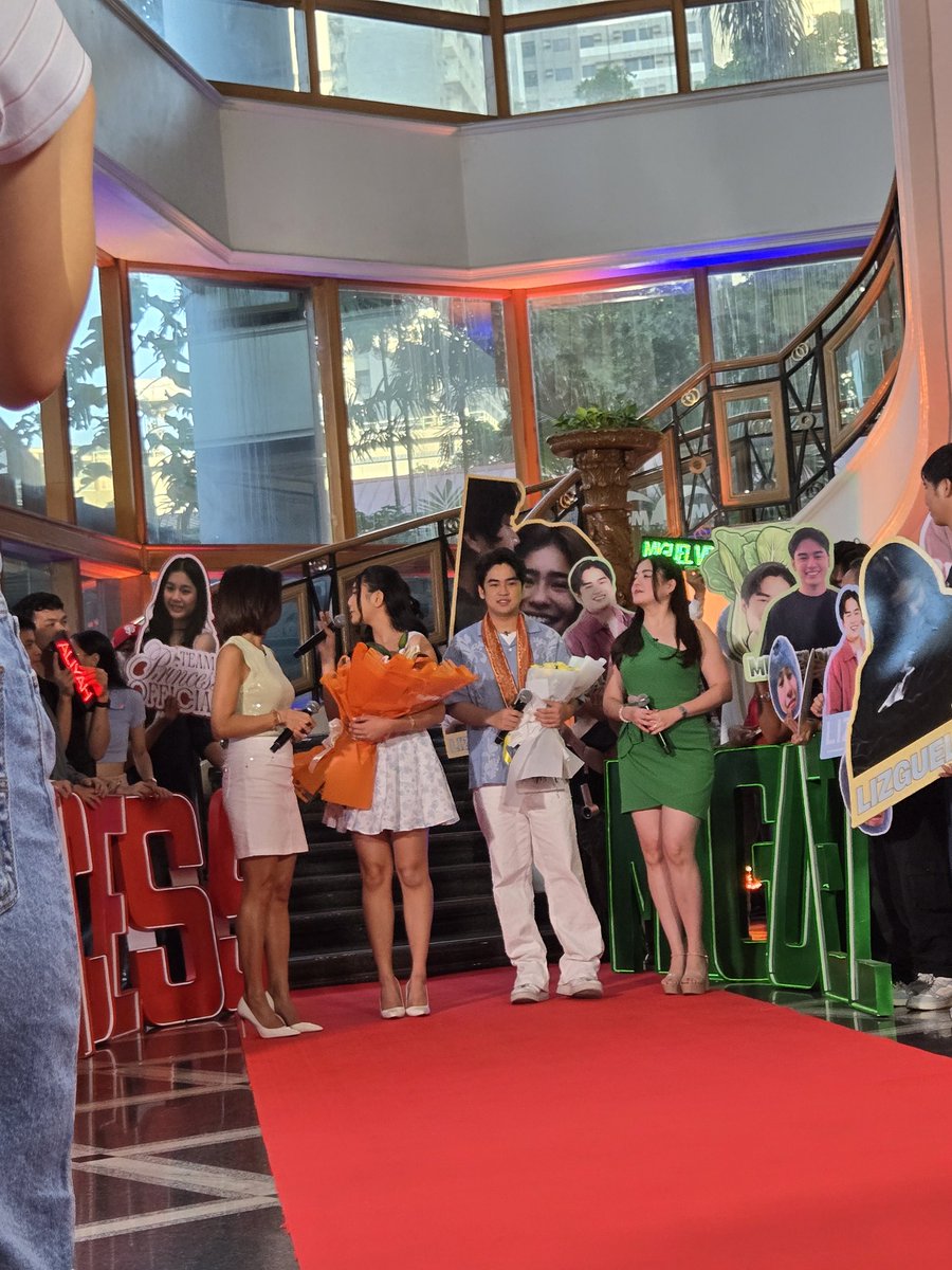 Watch Unang Hirit now po , LIVE!