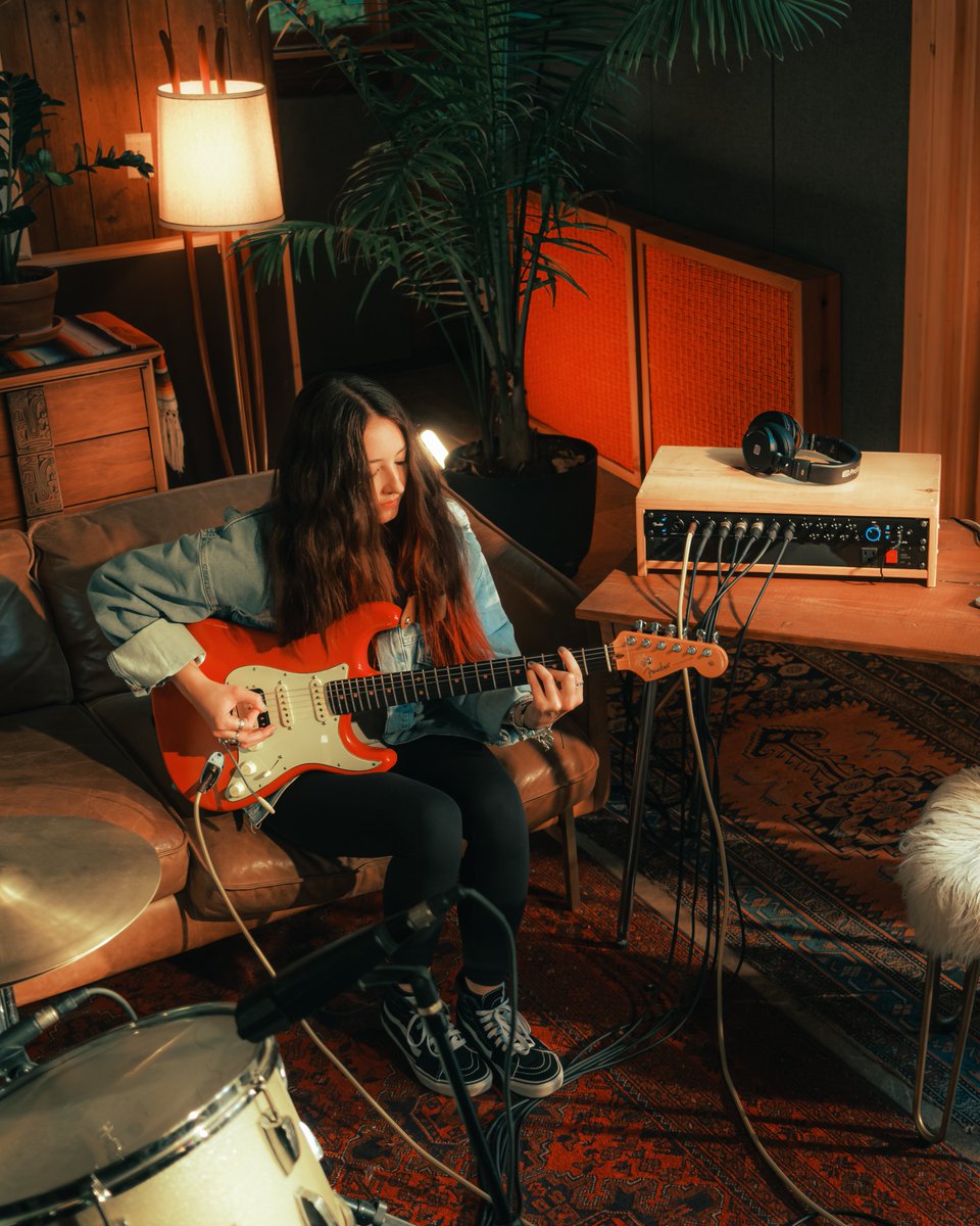 Fender Studio tweet media