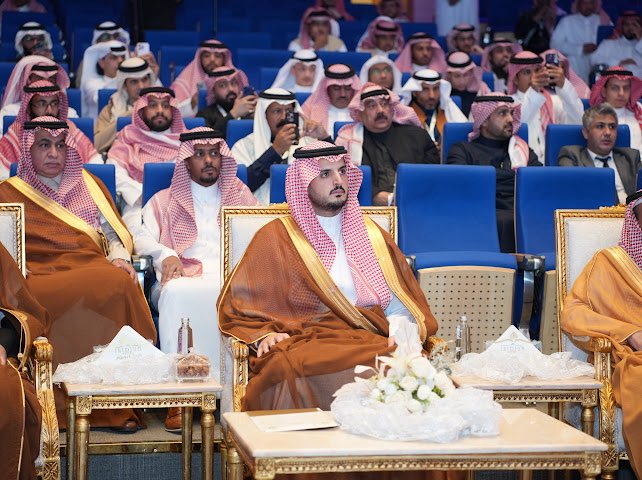 tahfizliya's tweet photo. في هذا المساء السعيد كرّم محافظ محافظة الطائف الأمير فواز بن سلطان بن عبدالعزيز آل سعود الفائزين والفائزات بمسابقة "بالقرآن نسمو"، والتي نظمتْها بكل فخر واعتزاز جمعية تحفيظ القرآن الكريم بوادي ليه.
والتهنئة موصولة لكل الفائزين والفائزات.

#بالقرآن_نسمو
#تحفيظ_ليه https://t.co/Gx40o99qLB