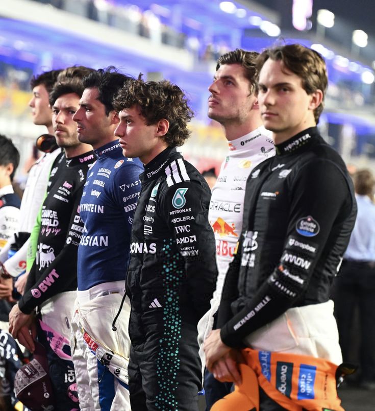 cablesynervios's tweet photo. 🧵 - pilotos de f1 como piedras semipreciosas
(con info incluida pq me obsesione) https://t.co/yMlJukgIxI