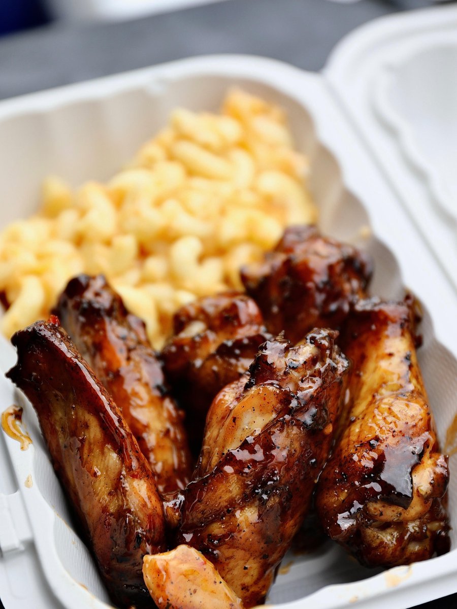 FamousFoodFestival tweet media